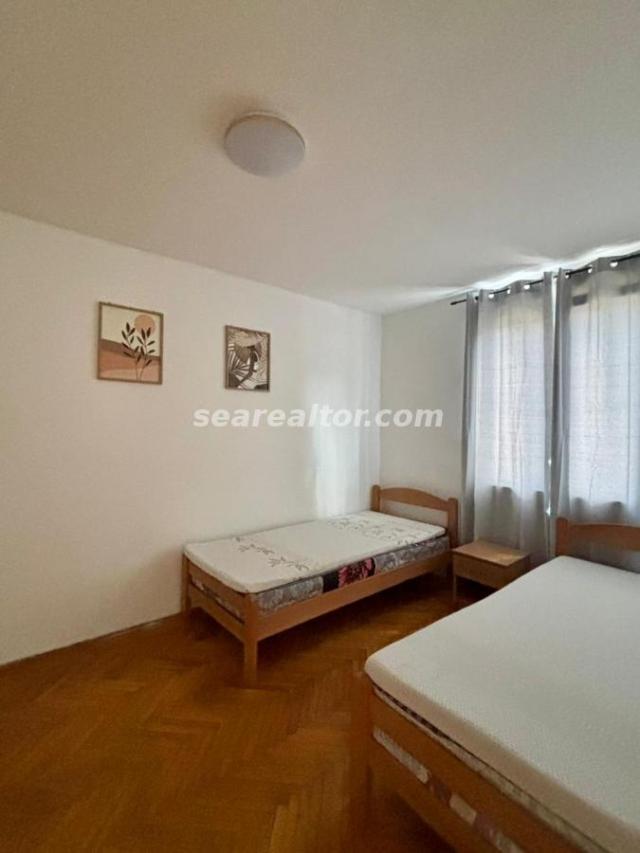 One-bedroom Apartment for Rent with Sea View in Risan