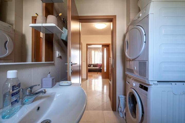 Comfortable 2 bedroom apartment with sea view in Lazi area, Budva