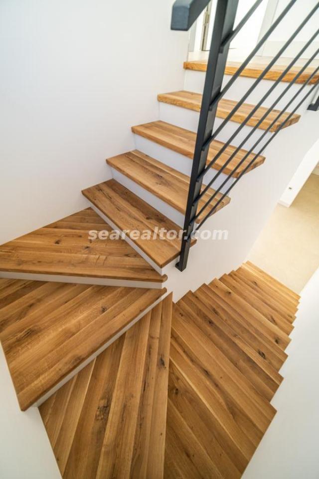 Modern Townhouses with Panoramic Views of Tivat Bay