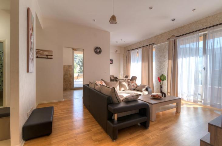 Three-Bedroom Apartment 189m2 for Sale, Sea View, Budva