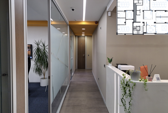 Office Space for Rent, 391 m2, Podgorica, 3rd Floor, with Garage Spaces