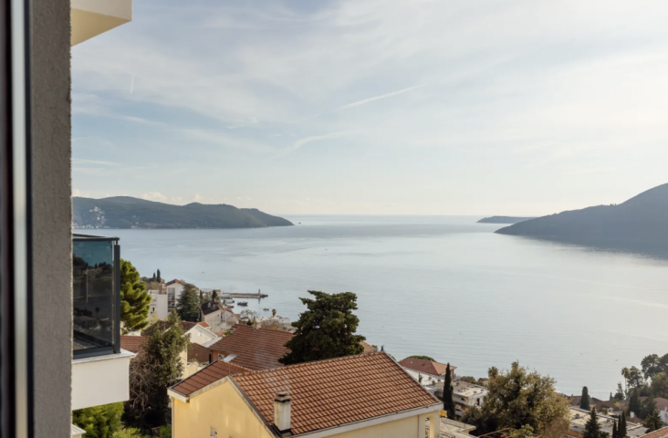 Apartment for sale with sea view - Herceg Novi, Topla