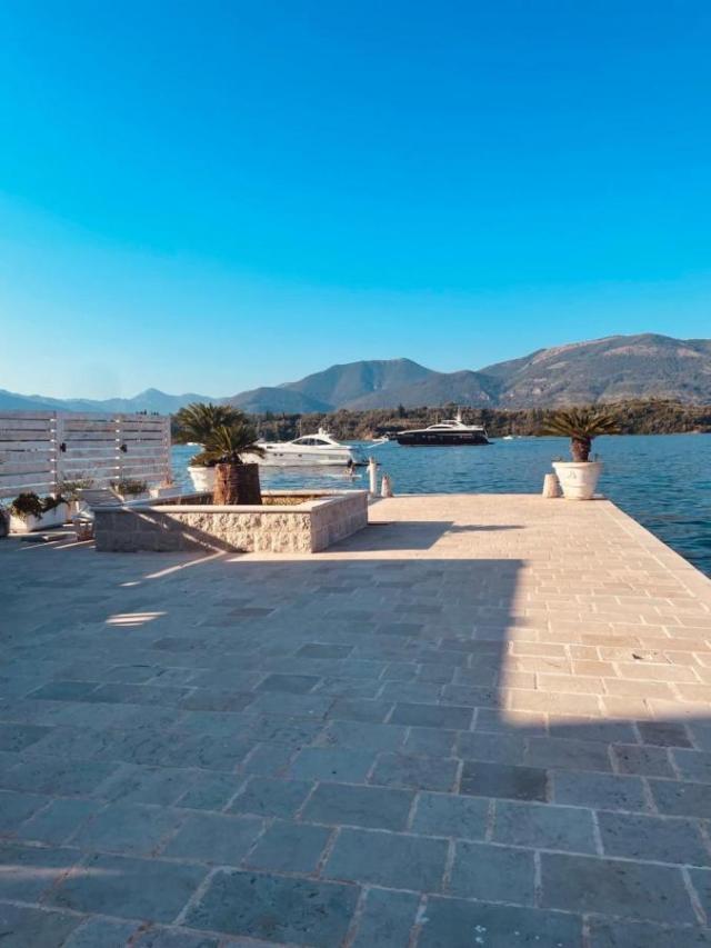 Modern One-Bedroom Apartment with Sea View in Tivat, Just 50m from the Sea