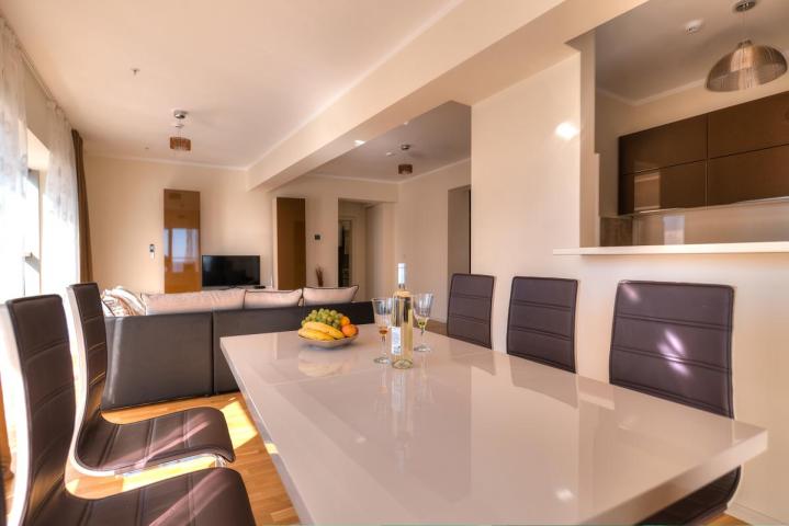 Three-Bedroom Apartment 125m2 for Sale, Sea View, Budva