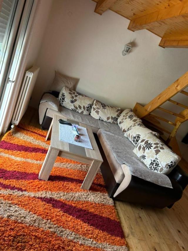 House for Sale in Žabljak – Great Location, Ideal for Living or Tourism!