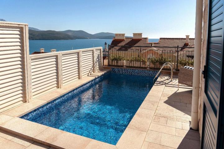 Luxury Townhouse in the bay of Luštica with a panoramic view of the sea