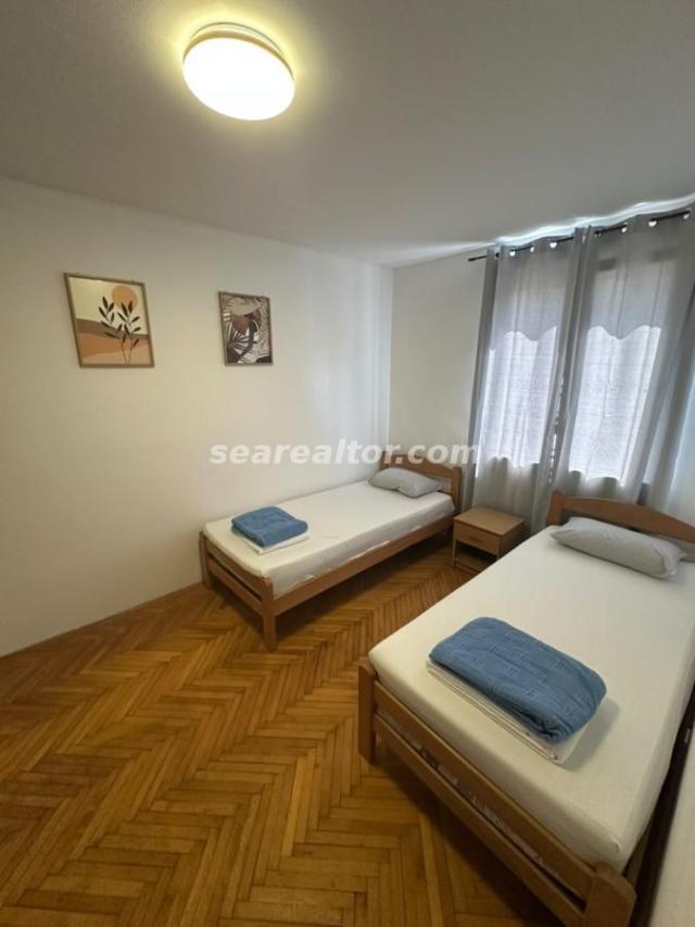 One-bedroom Apartment for Rent with Sea View in Risan