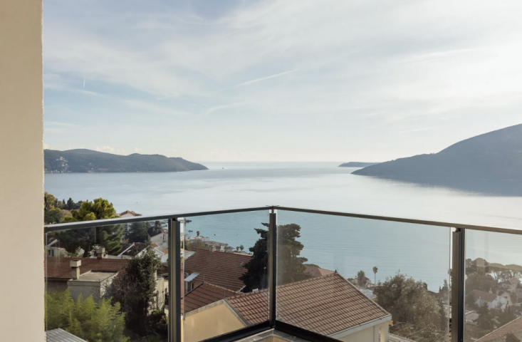 Apartment for sale with sea view - Herceg Novi, Topla