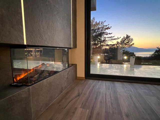 Spacious Villa in Kavac with Rooftop Pool