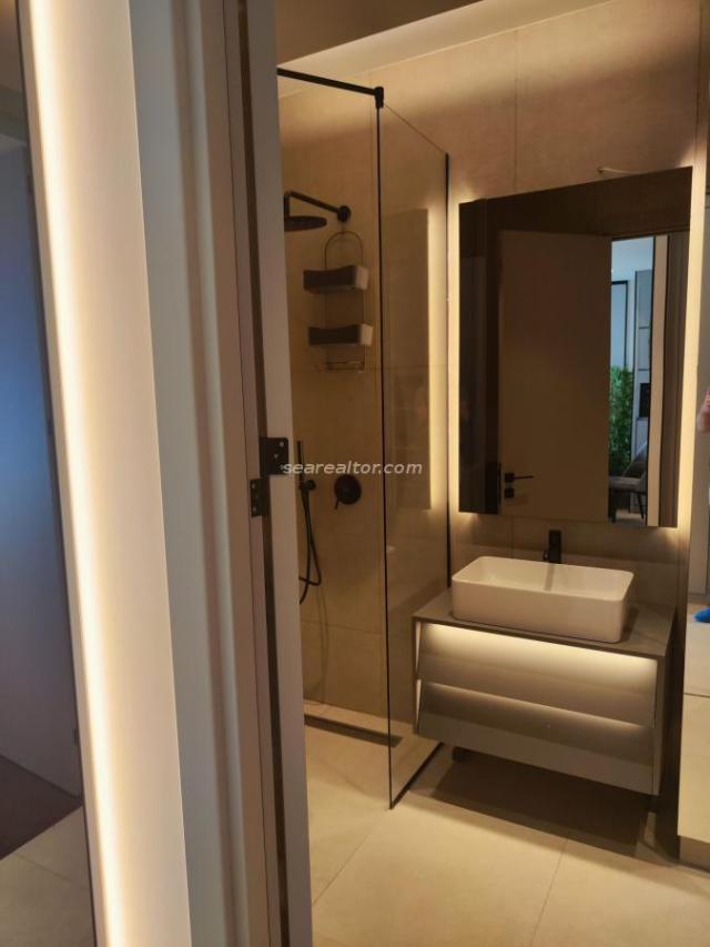 Modern Apartment in Bečići with Sea View – 190 m²