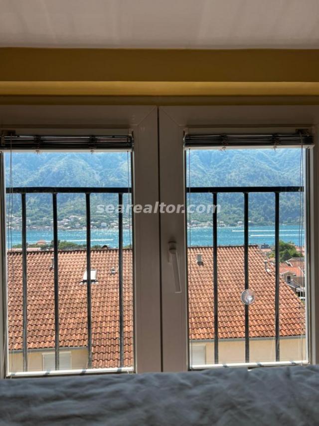 3-Bedroom Duplex Apartment with Sea View - Dobrota, Kotor