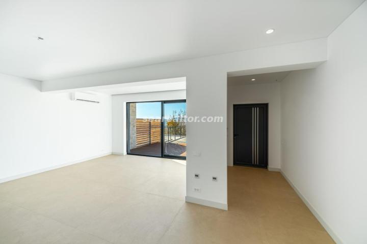 Modern Townhouses with Panoramic Views of Tivat Bay