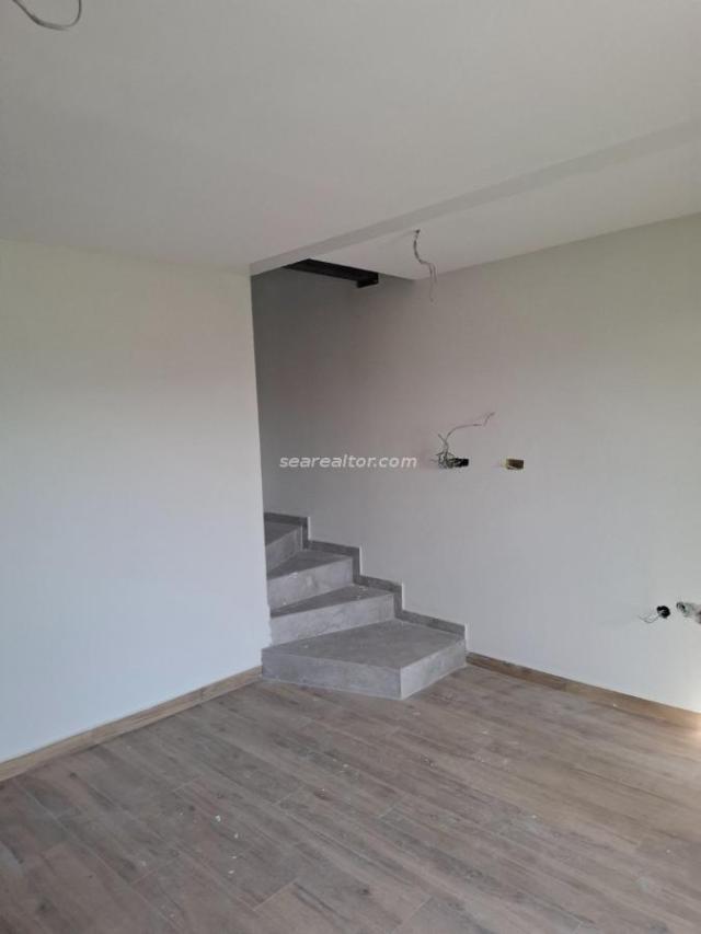 Authentic Stone House 138 m² on a 566 m² Plot – Zagora, Kotor