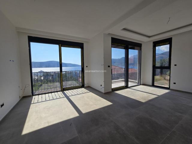 New two-bedroom apartment in Tivat - sea view