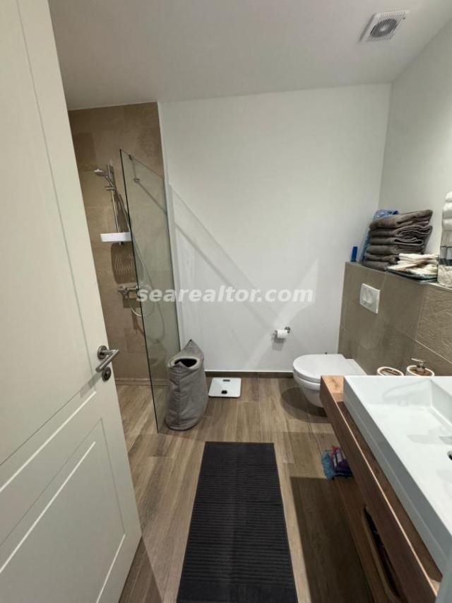 For Rent One bedroom apartment in Luštica Bay