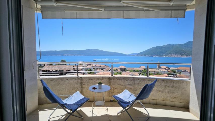 Geräumige Zweizimmerwohnung (90 m²) mit Meerblick - Donja Lastva, Tivat