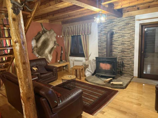 For Sale: Two-Bedroom House in Žabljak