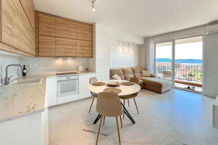 For sale: New two-bedroom apartment with sea view