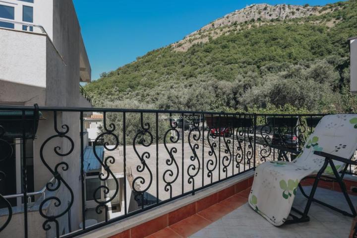 Penthouse in Sveti Stefan with sea view