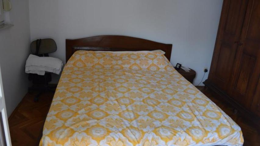 Three bedroom apartment in downtown Bar for sale, a few minutes away from the city beach. 