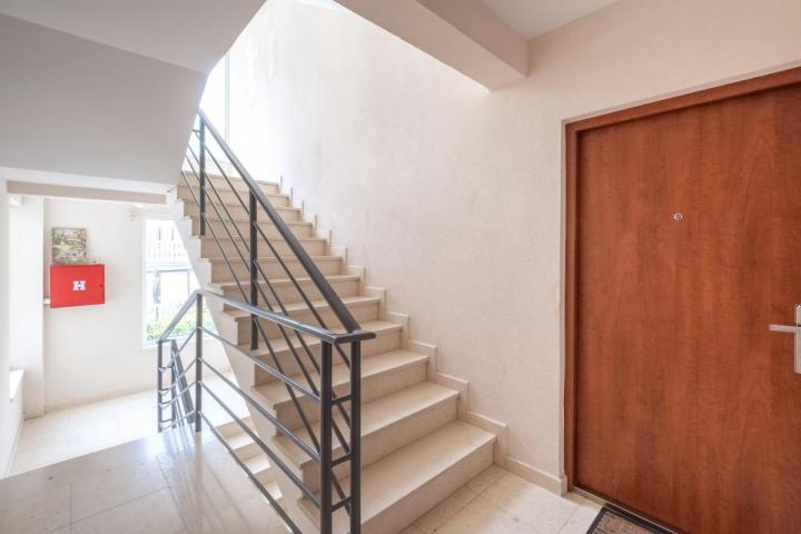 Comfortable 2 bedroom apartment with sea view in Lazi area, Budva