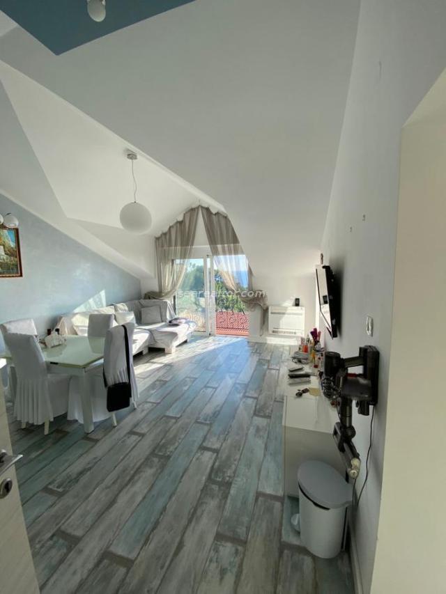 Penthouse in Sveti Stefan with sea view