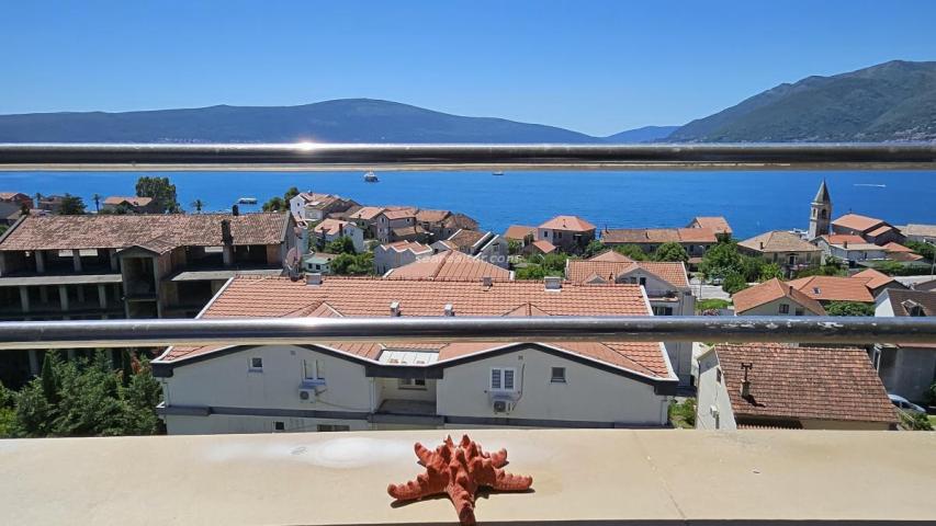Geräumige Zweizimmerwohnung (90 m²) mit Meerblick - Donja Lastva, Tivat
