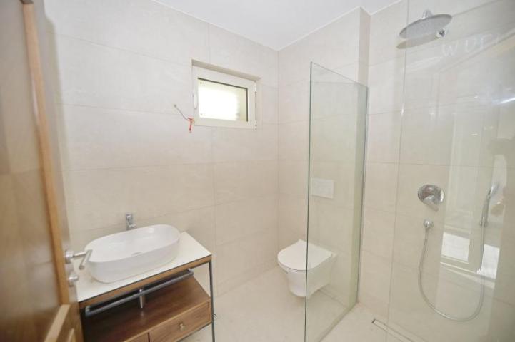 Three-bedroom apartment in Zelenika (new construction)