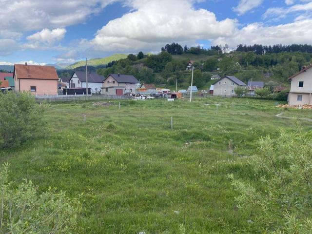 Building plot near the center of Kolašin