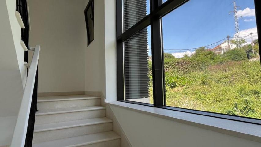Two-bedroom apartment in Tivat, Podkuk