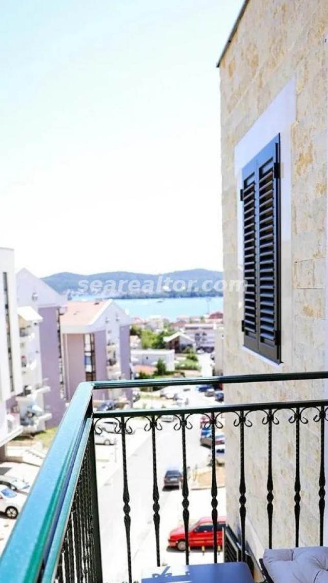Luxury Two-Bedroom Apartment - Kava, Tivat