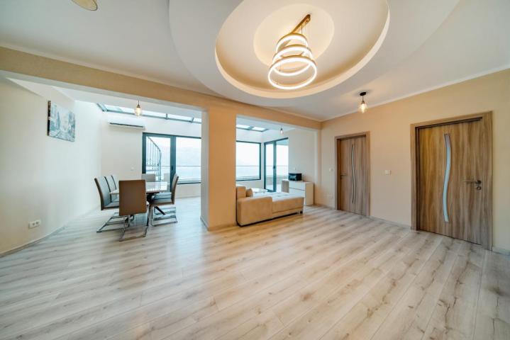 Penthouse Apartment for Sale, 127 m2 + 130 m2 Terrace, Bečići, Sea View, Garage, Rooftop Access