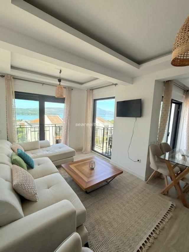 Two-room apartment 70m2 with sea view and swimming pool - Tivat, Kava