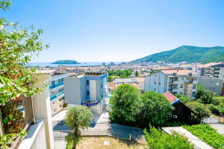 Bright apartment with panoramic view of Budva — 65 m2 comfort and space