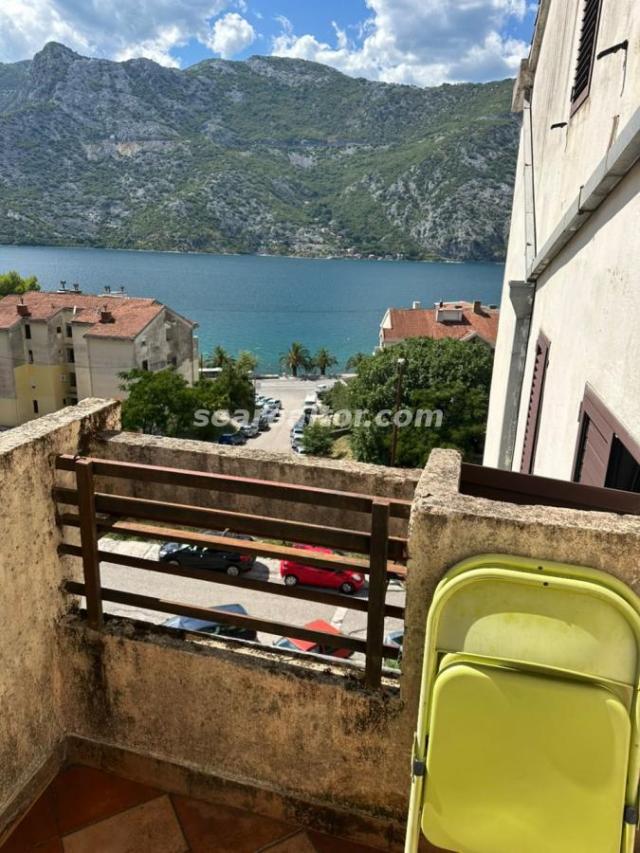 One-bedroom Apartment for Rent with Sea View in Risan