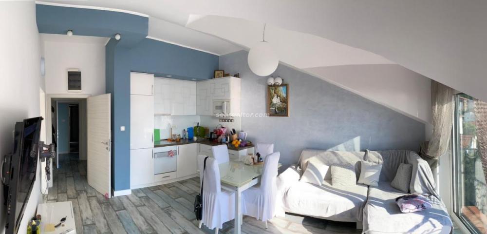 Penthouse in Sveti Stefan with sea view