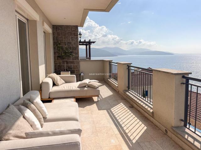 Luxury Two-bedroom Apartment with Sea View in Luštica Bay Marina