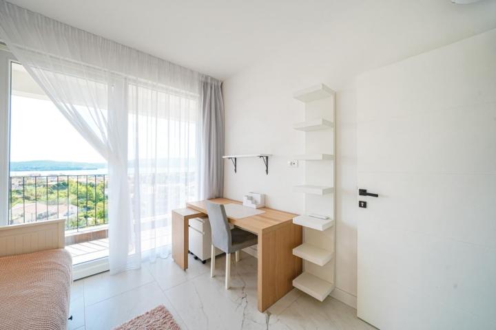 For sale: New two-bedroom apartment with sea view