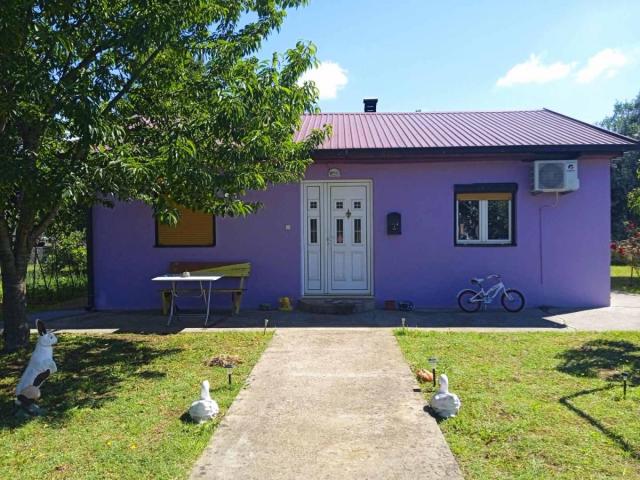 Two-room house in an ideal location, Podgorica