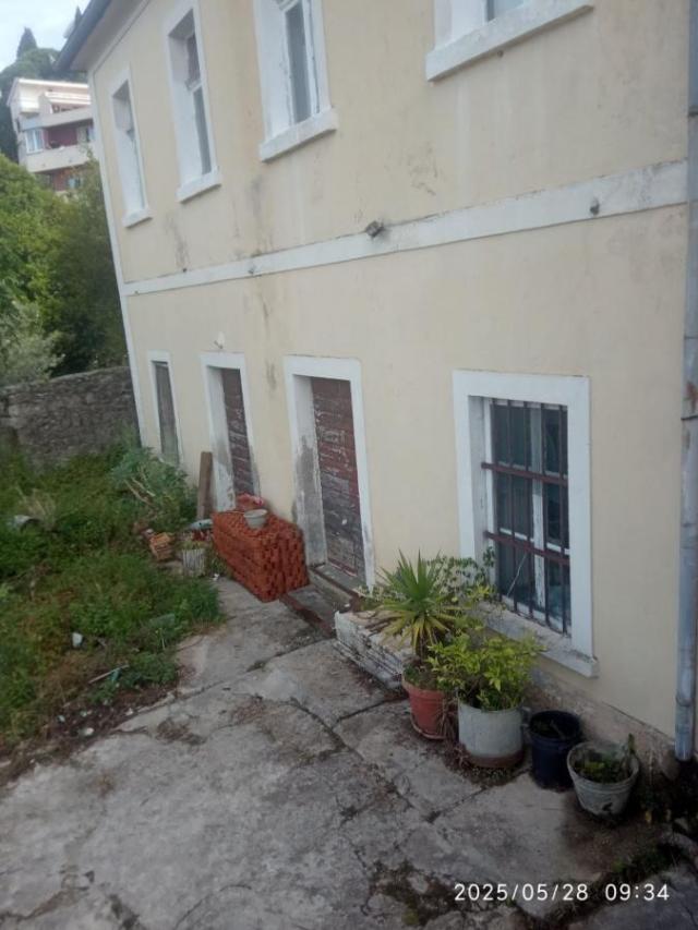 Stone House with Sea View – Herceg Novi Center