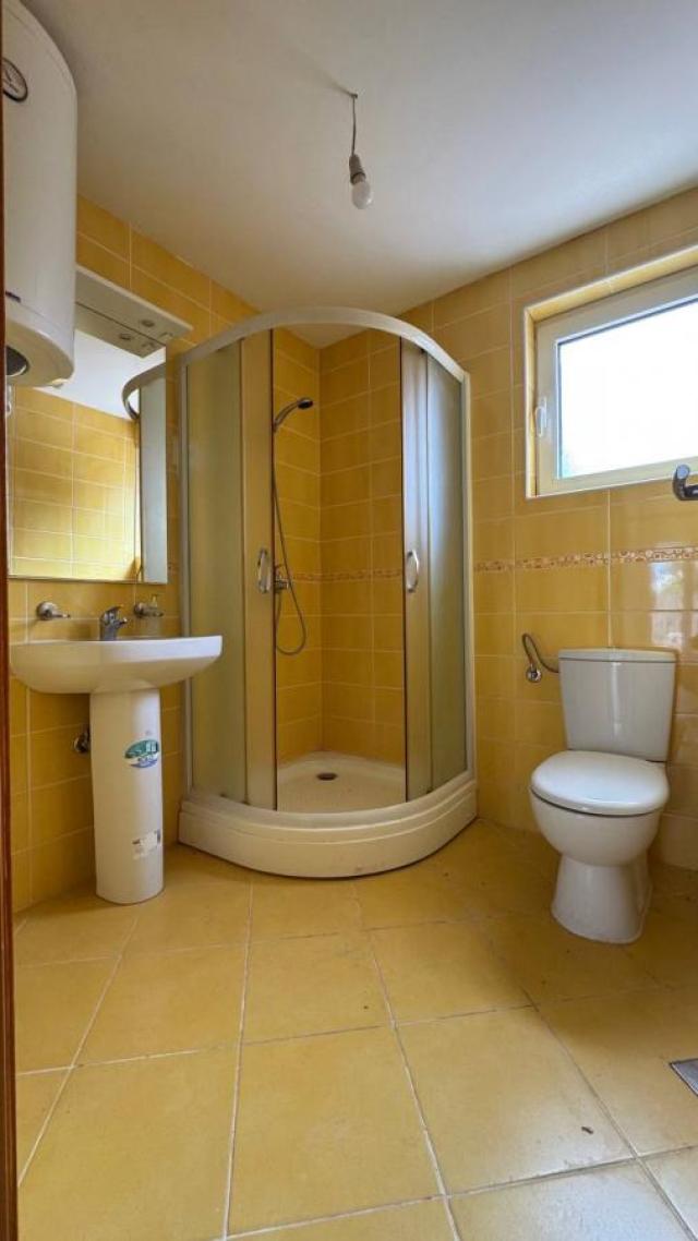 Apartment 79 m2 in Lastva Grbaljska with Terrace, Parking and Pool