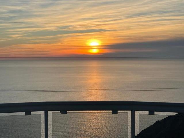 Luxurious penthouse for sale, sea view, 241 m2 Bar