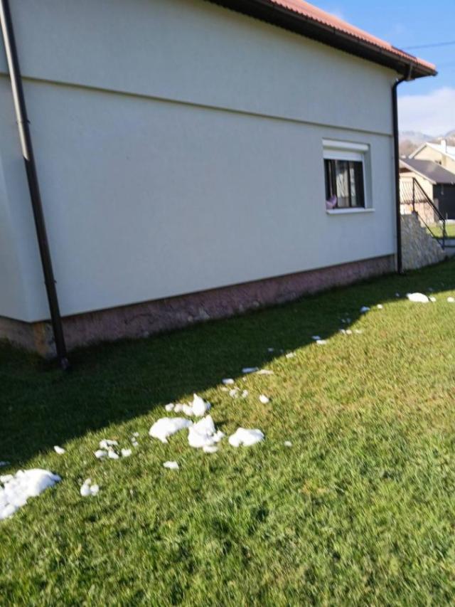House for Sale in Mojkovac – 2 Floors, Renovated, 180m2