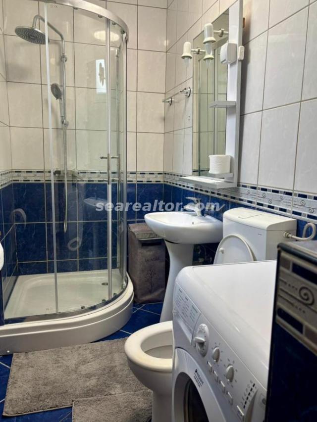 One-bedroom Apartment for Rent with Sea View in Risan