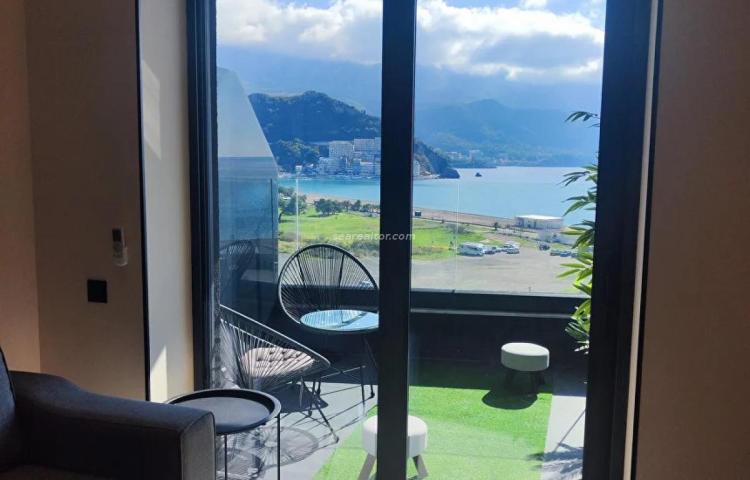Modern Apartment in Bečići with Sea View – 190 m²