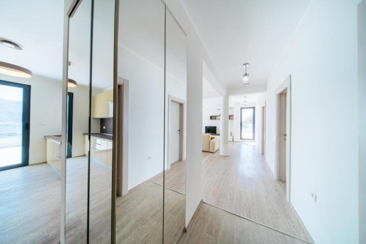 Beautiful 3-Bedroom Apartment for Sale, 130 m2 + 104 m2 Terrace, Bečići, Sea View, Parking