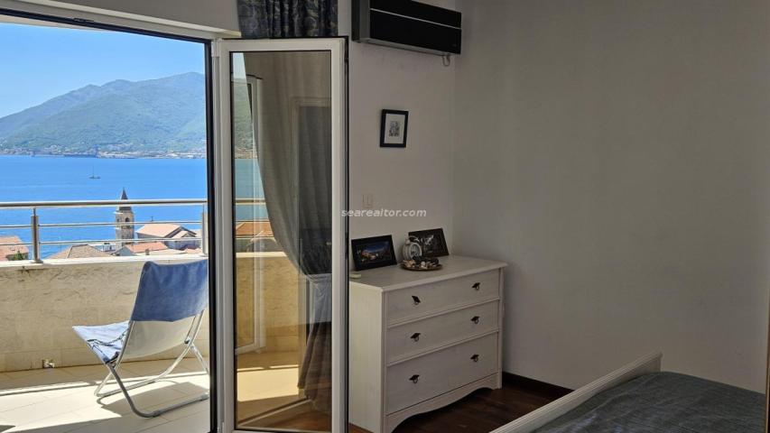 Geräumige Zweizimmerwohnung (90 m²) mit Meerblick - Donja Lastva, Tivat
