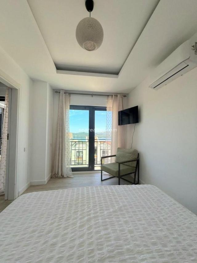 Two-room apartment 70m2 with sea view and swimming pool - Tivat, Kava