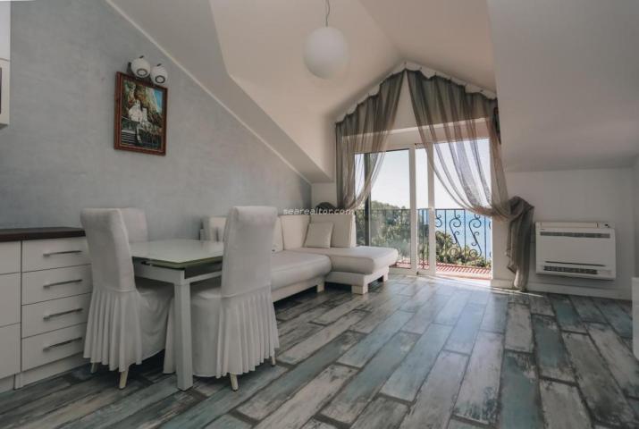 Penthouse in Sveti Stefan with sea view