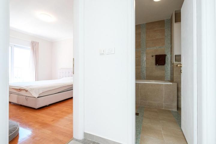 Bright apartment with panoramic view of Budva — 65 m2 comfort and space